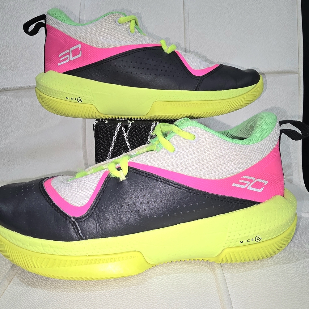 Under Armour #Curry Sneakers 🏀
